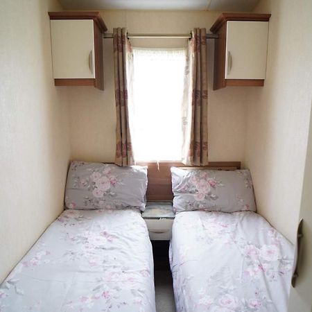 Villa Manor Park Hunstanton Pets Go Free Linen Included Exterior foto